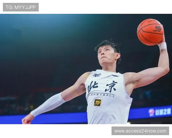 [CBA]曾凡博助攻 周琦罚球线跳投命中.